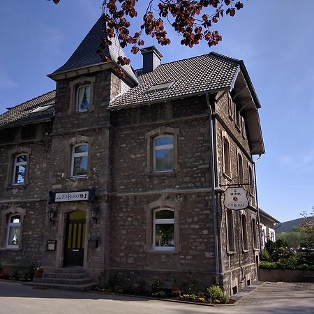 Hotel Zur-Borke Neuenrade エクステリア 写真