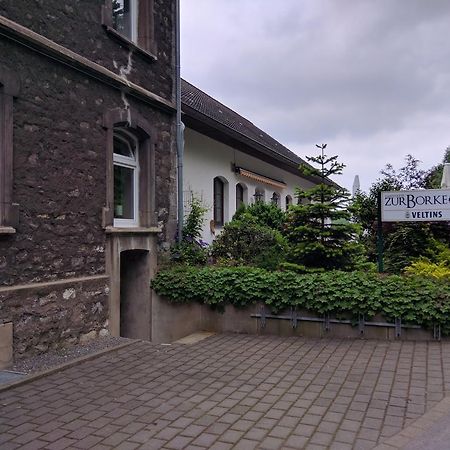 Hotel Zur-Borke Neuenrade エクステリア 写真